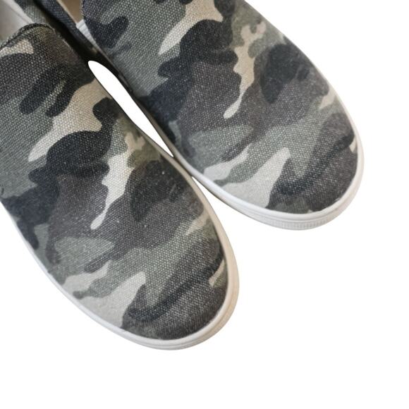 Steve Madden Womens 6.5 Gills-C Camouflage Slip-On Sneakers - Picture 5 of 9